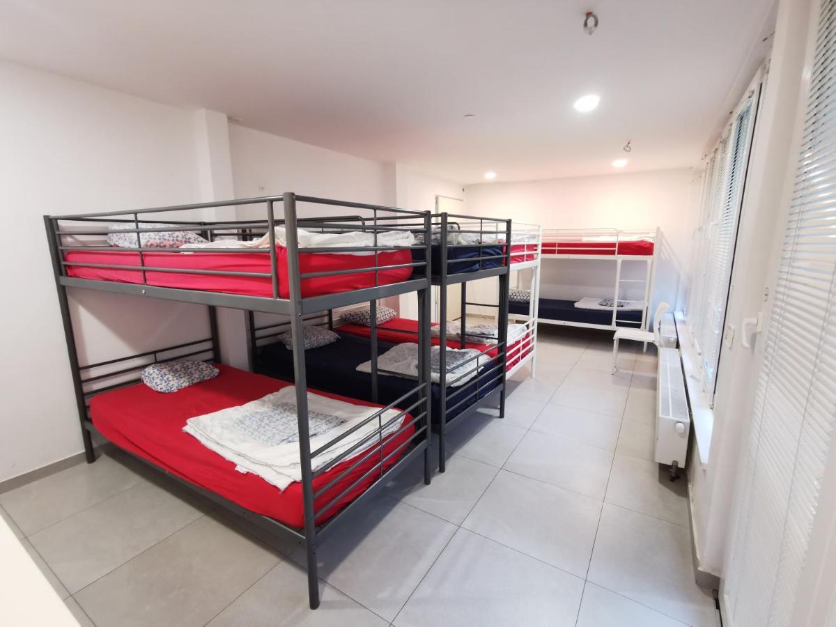 Simbol Rooms With Free Private Parking Ljubljana Kültér fotó