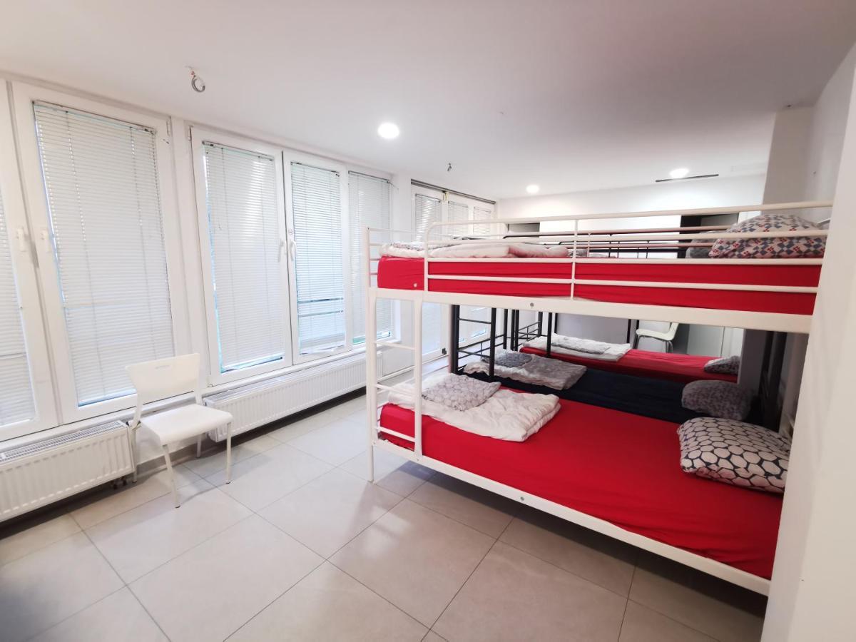 Simbol Rooms With Free Private Parking Ljubljana Kültér fotó