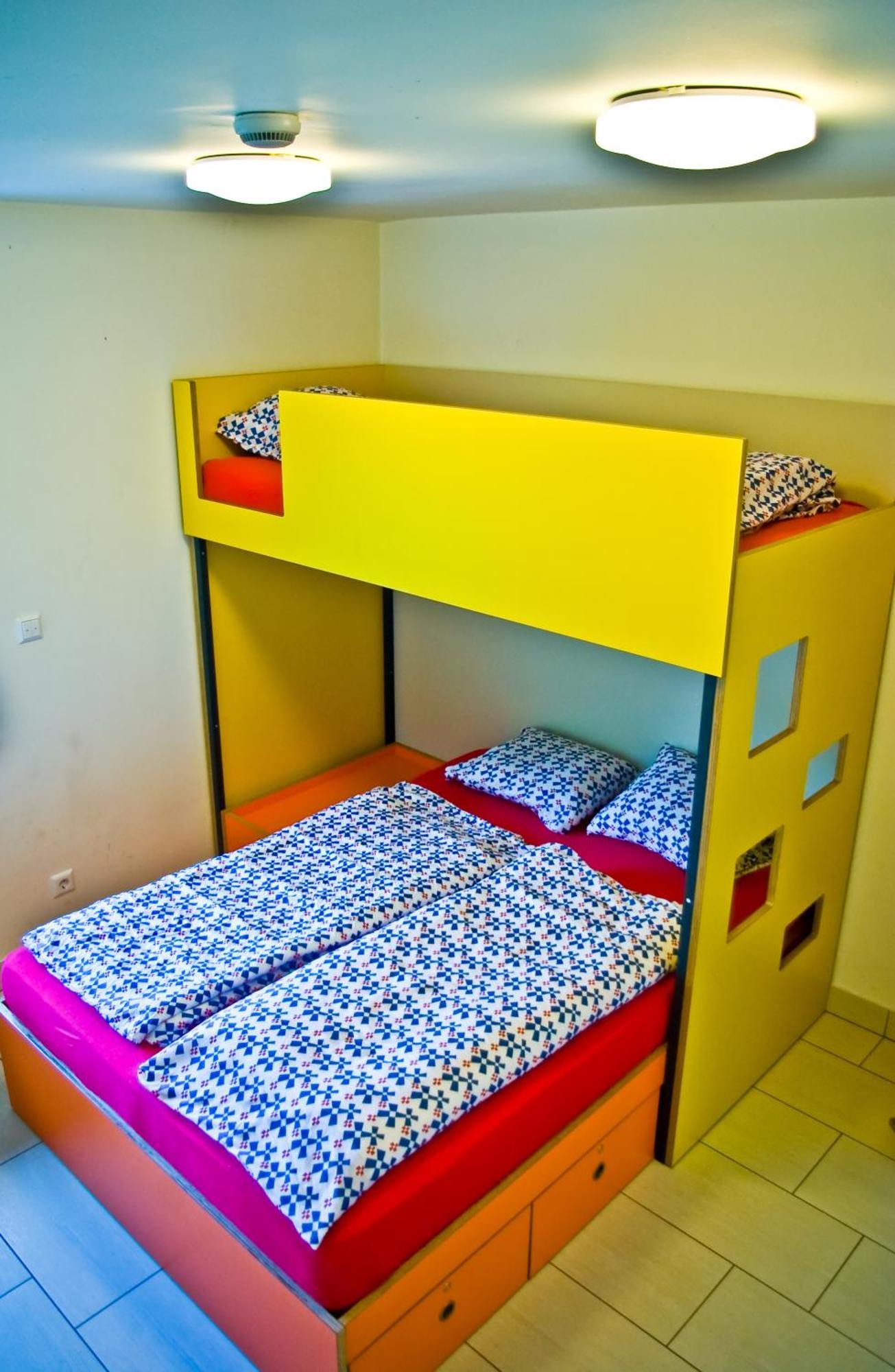 Simbol Rooms With Free Private Parking Ljubljana Kültér fotó