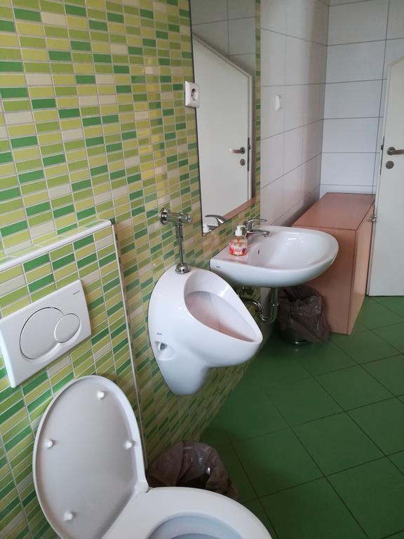 Simbol Rooms With Free Private Parking Ljubljana Kültér fotó